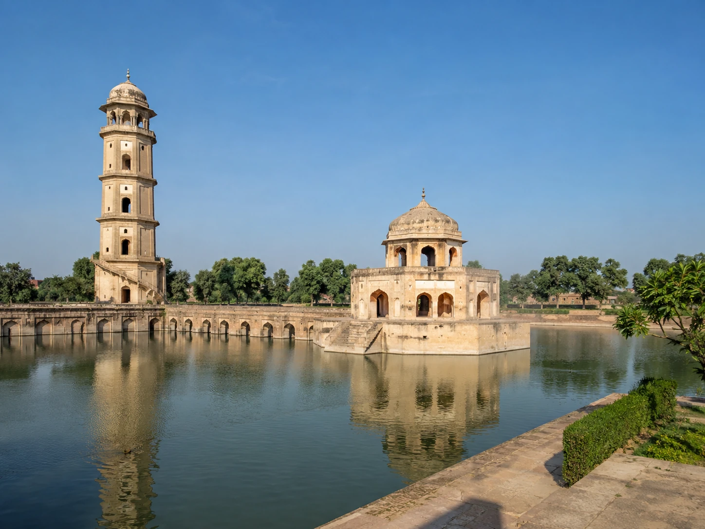 Dry denting in Sheikhupura